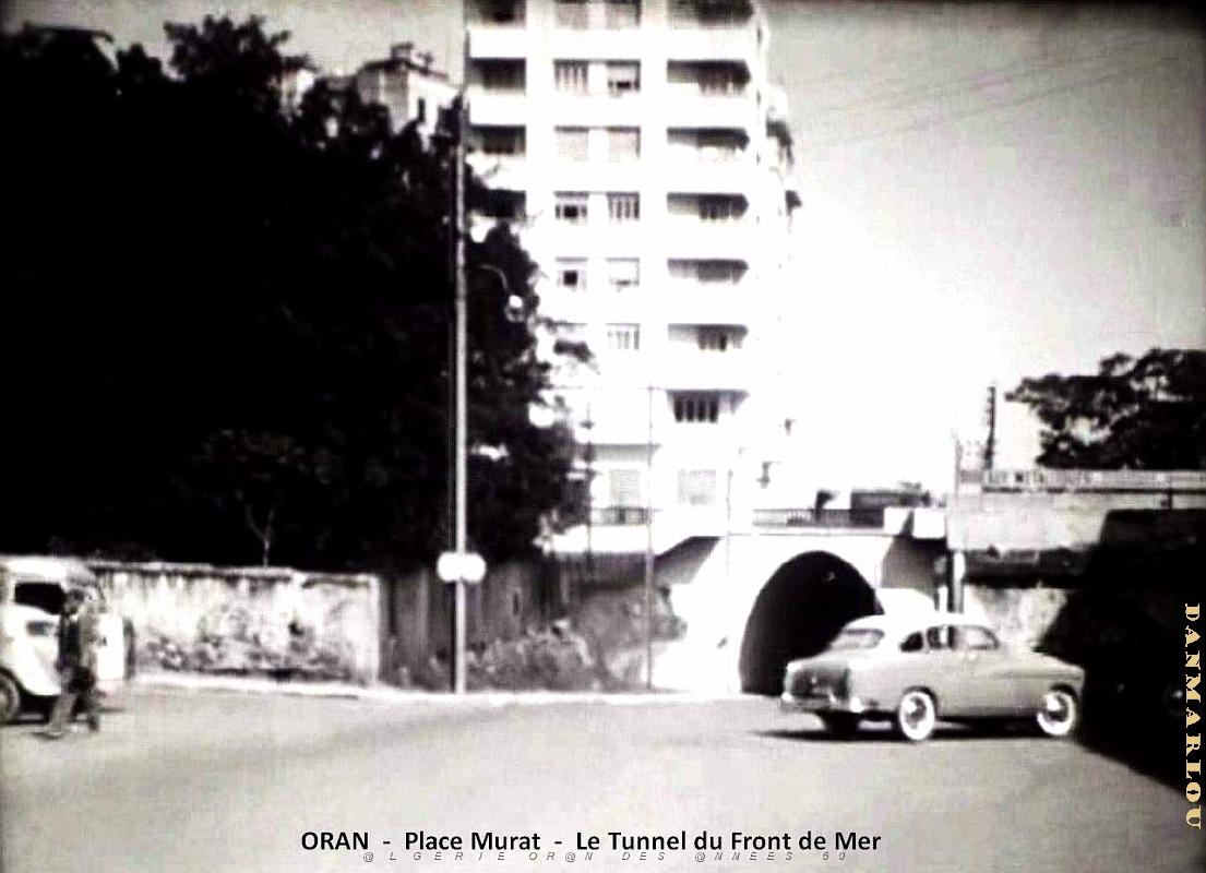 Oran - Place Murat - Tunnel Front de Mer.jpg